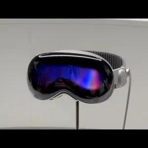 Apple | VR, AR & Accessories | Apple Vision Pro 52 Gb | Poshmark